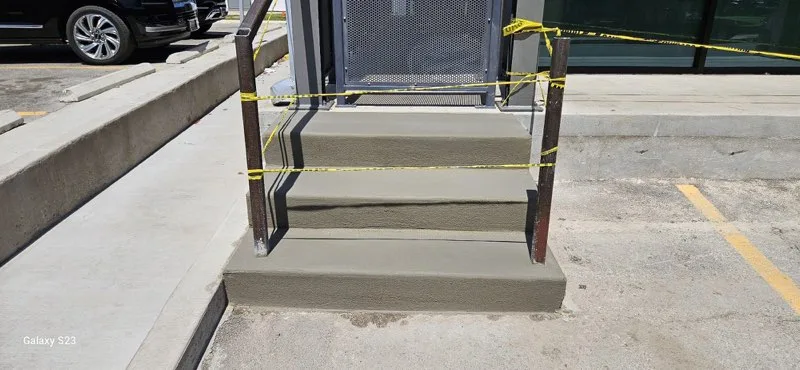 Front-entry step replacement by Lucky&rsquo;s Concrete in St. Petersburg